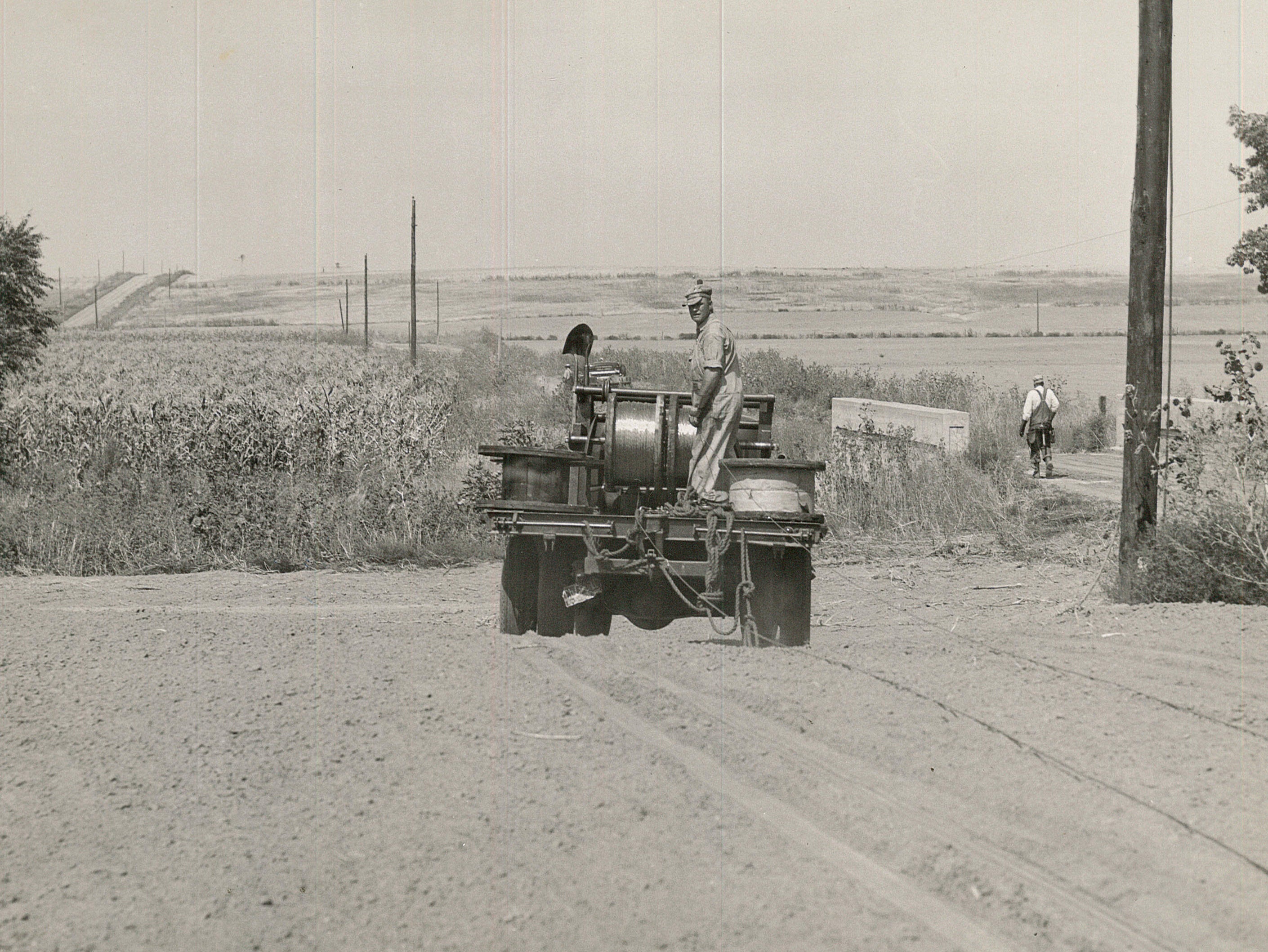 Wire Stringing Truck